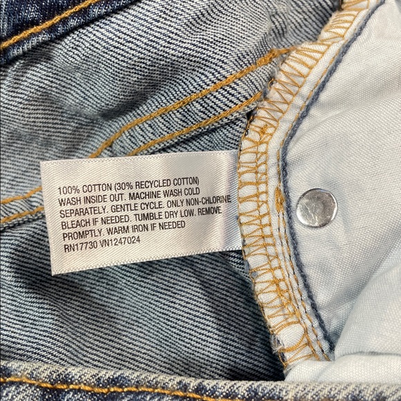 🆕 Wild Fable Barrel Zippered Bottom Low Rise Rigid Denim Jeans Sz 4 | NWT - Picture 13 of 13